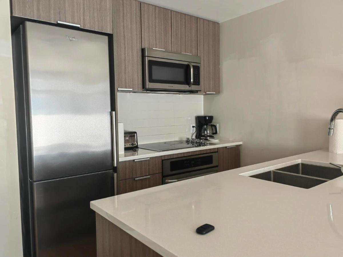 فكتوريا Lovely 1 Bedroom Condo المظهر الخارجي الصورة